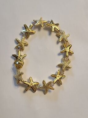 Gold Starfish Stretch Bracelet - Beachy Charm
